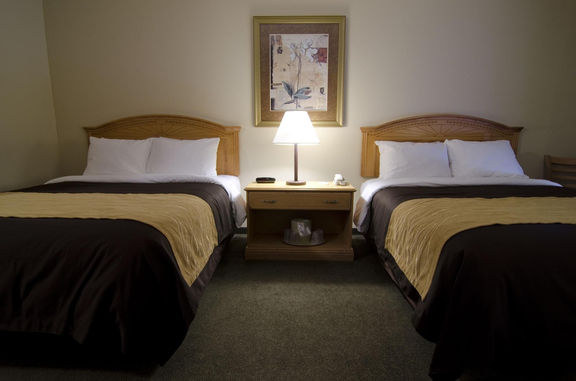 Comfort Inn & Suites Salmon Arm Buitenkant foto