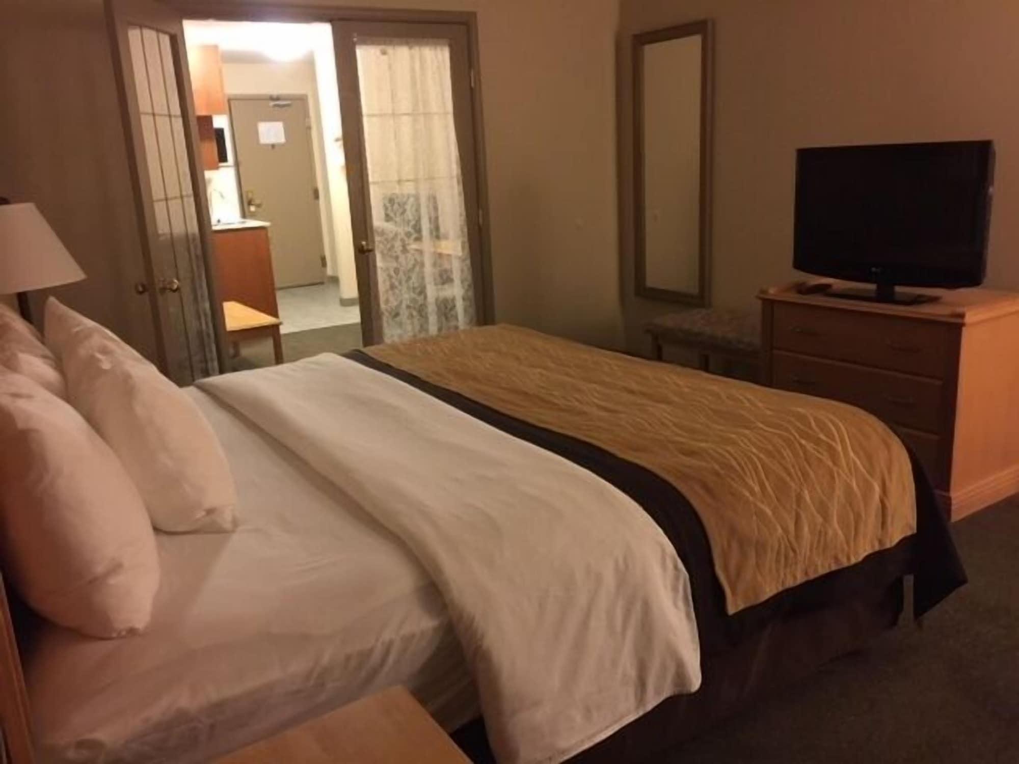 Comfort Inn & Suites Salmon Arm Buitenkant foto
