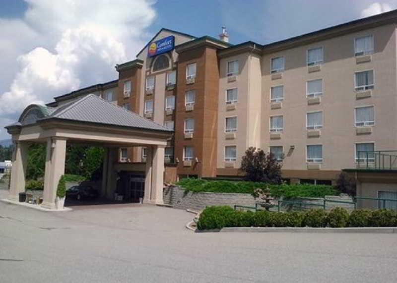 Comfort Inn & Suites Salmon Arm Buitenkant foto